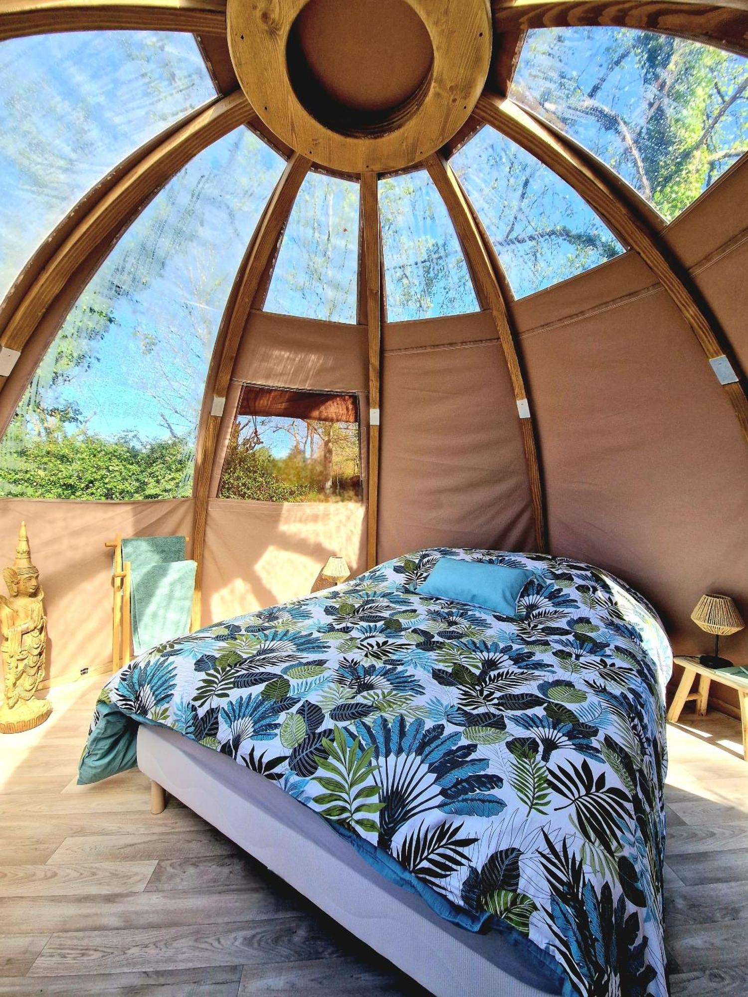 Les Nuits De Cassiopee Bed and Breakfast Sorde-lʼAbbaye Rum bild