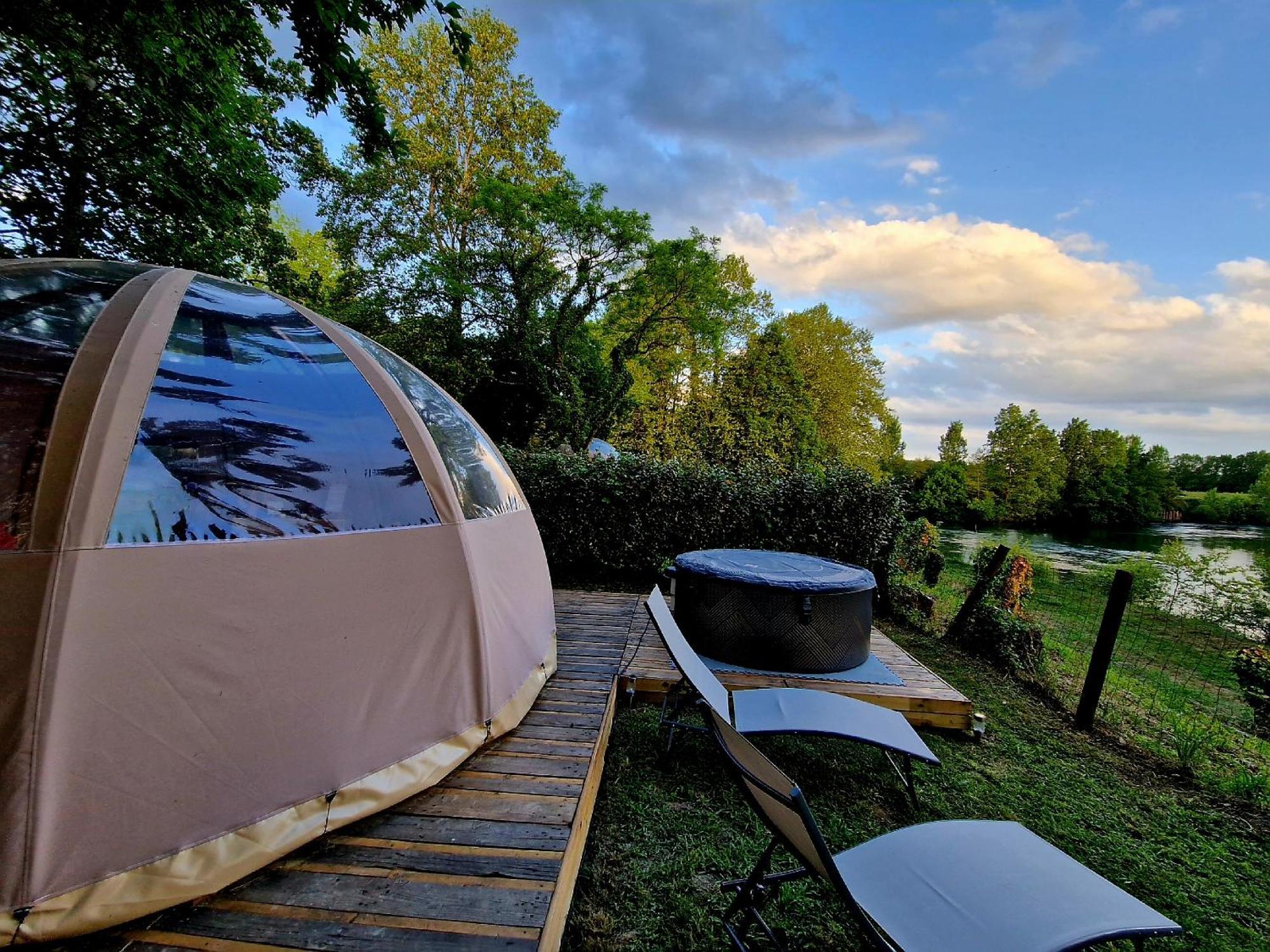 Les Nuits De Cassiopee Bed and Breakfast Sorde-lʼAbbaye Exteriör bild