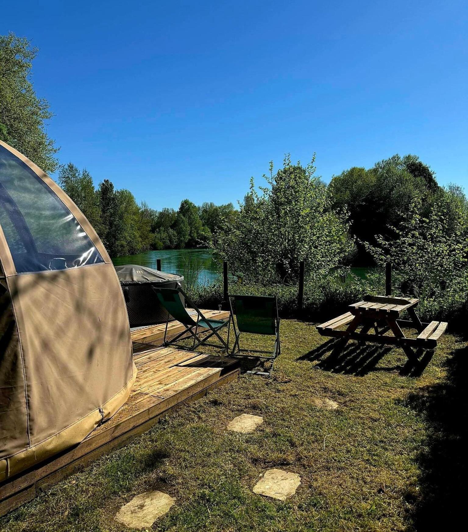 Les Nuits De Cassiopee Bed and Breakfast Sorde-lʼAbbaye Rum bild